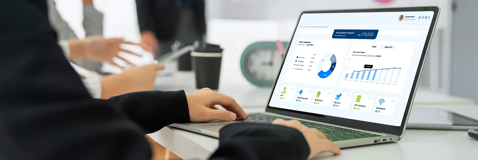 Simple tracking and redemption of loyalty rewards